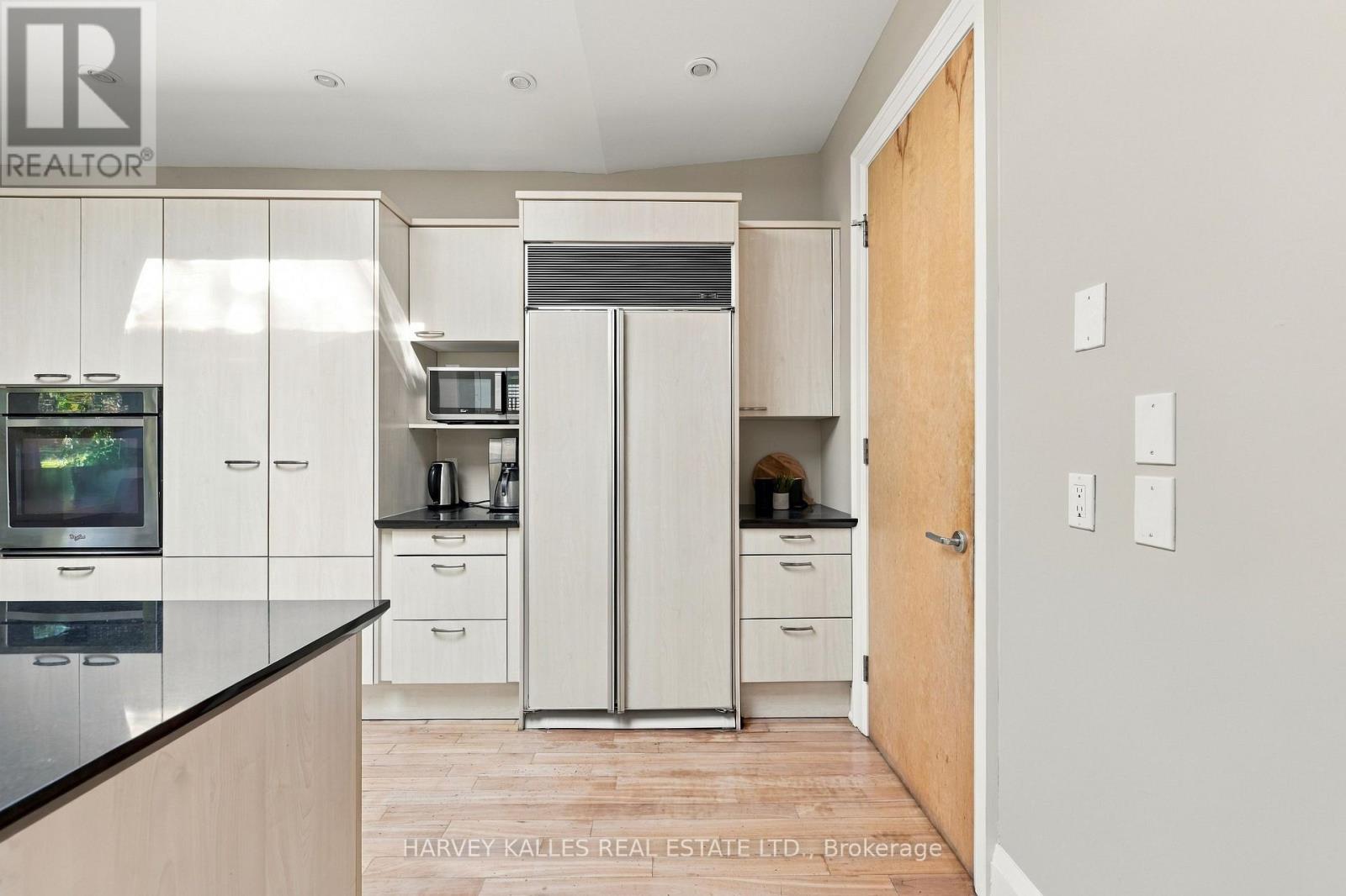 41 Hurlingham Crescent, Toronto, Ontario  M3B 2P9 - Photo 6 - C14097718