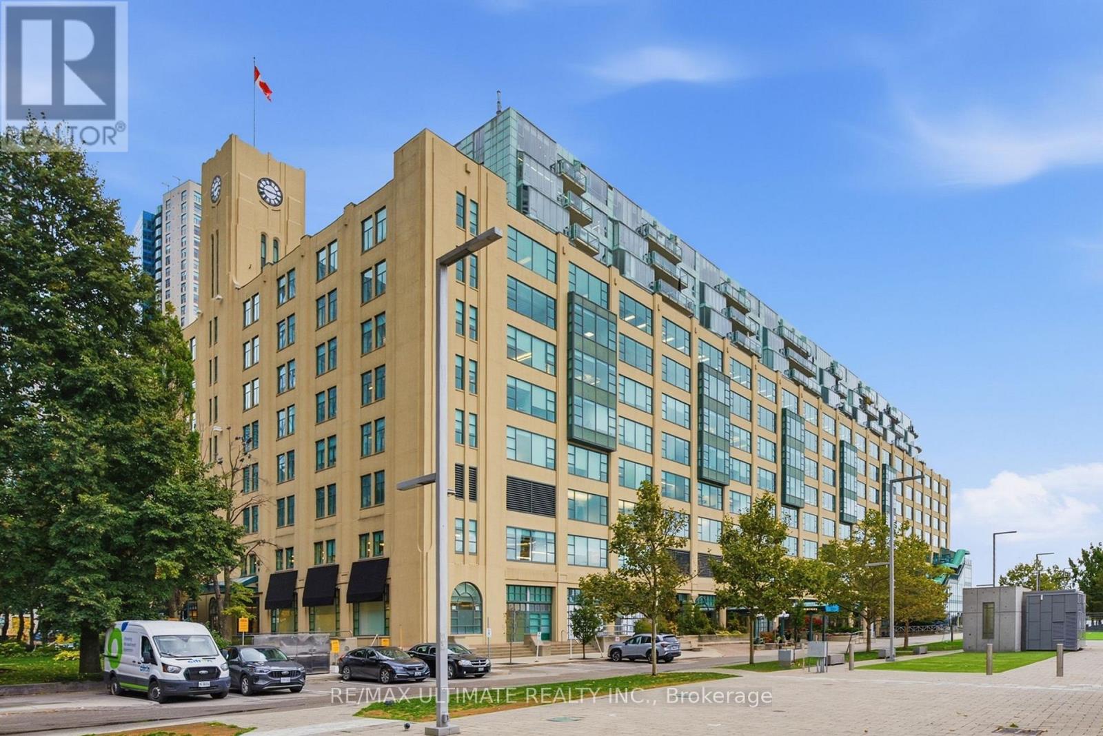 1105 - 211 Queens Quay W, Toronto, Ontario  M5J 2M6 - Photo 1 - C14097736