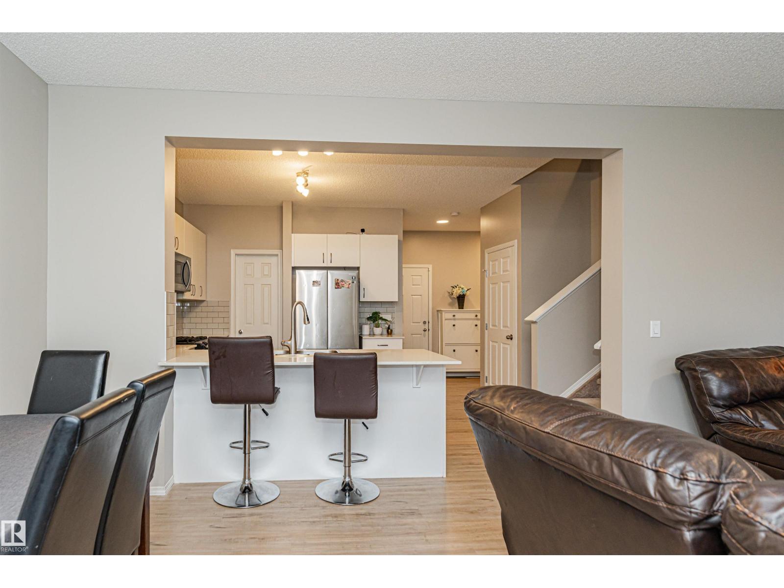 9616 230 ST NW