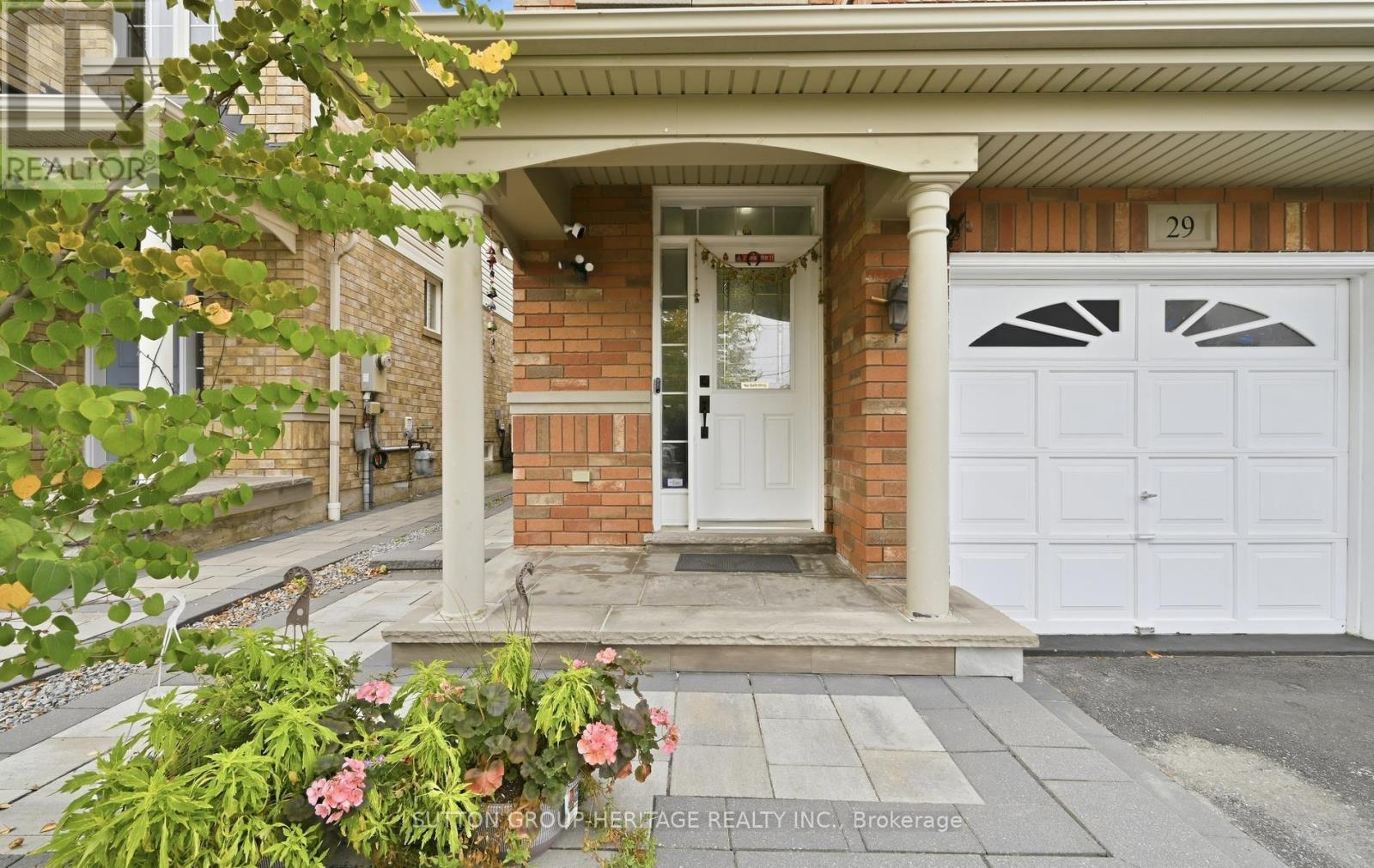 29 Tozer Crescent, Ajax, Ontario  L1T 4Z9 - Photo 2 - E14097816