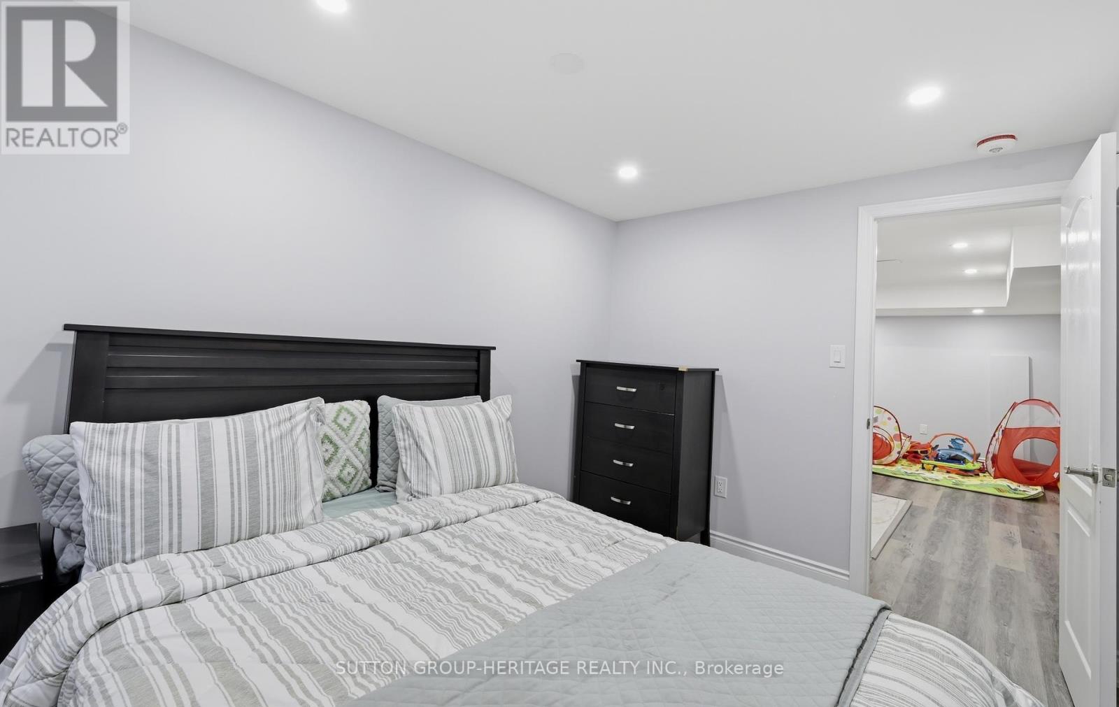 29 Tozer Crescent, Ajax, Ontario  L1T 4Z9 - Photo 27 - E14097816