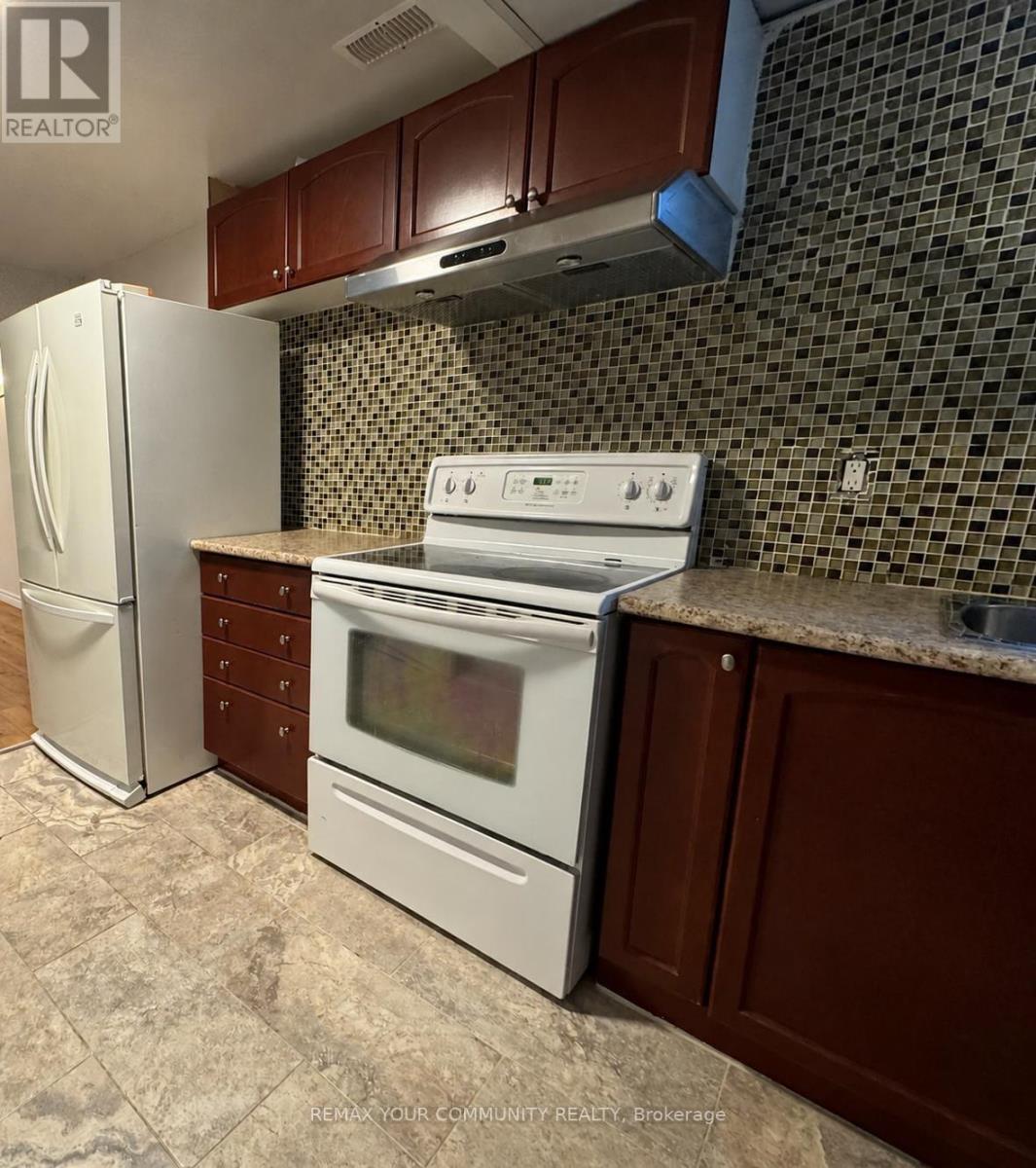 Bsmt - 533 Gardenview Square, Pickering, Ontario  L1V 4R7 - Photo 5 - E14097846