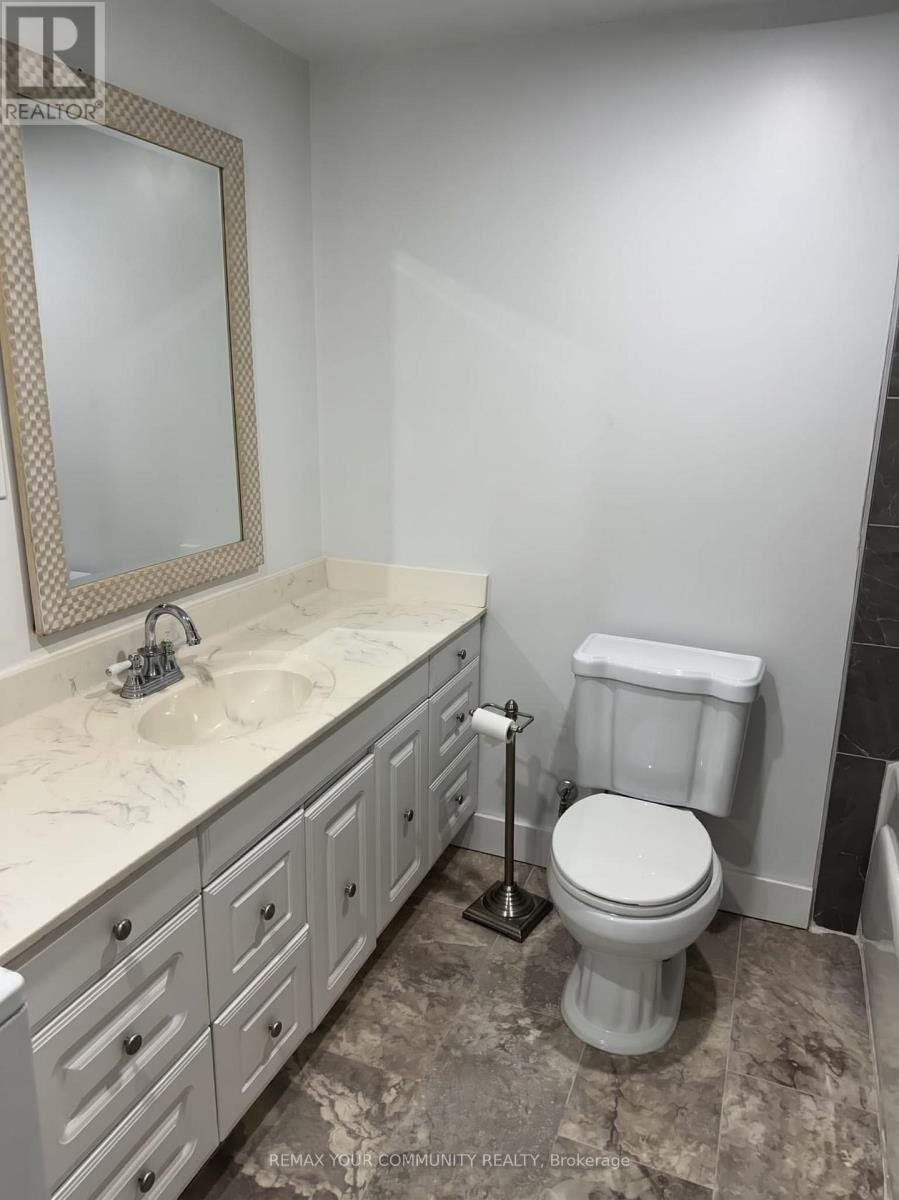 Bsmt - 533 Gardenview Square, Pickering, Ontario  L1V 4R7 - Photo 7 - E14097846
