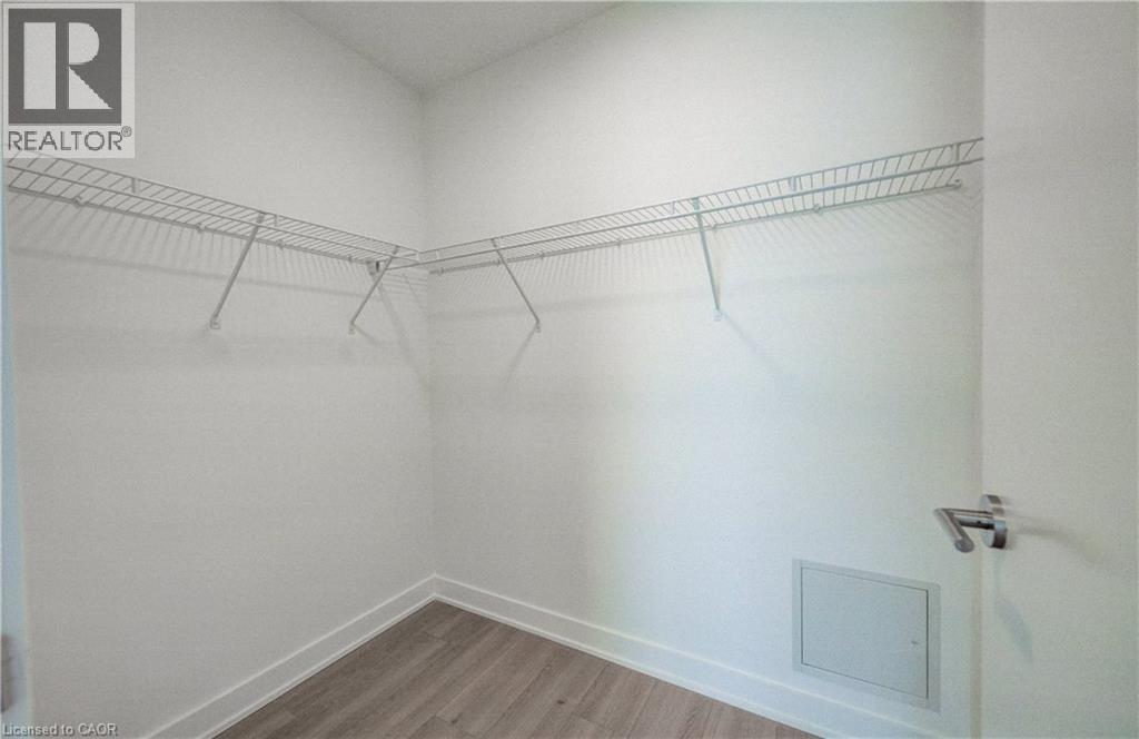 25 Wellington Street S Unit# 2005, Kitchener, Ontario  N2G 0G5 - Photo 23 - 40869475