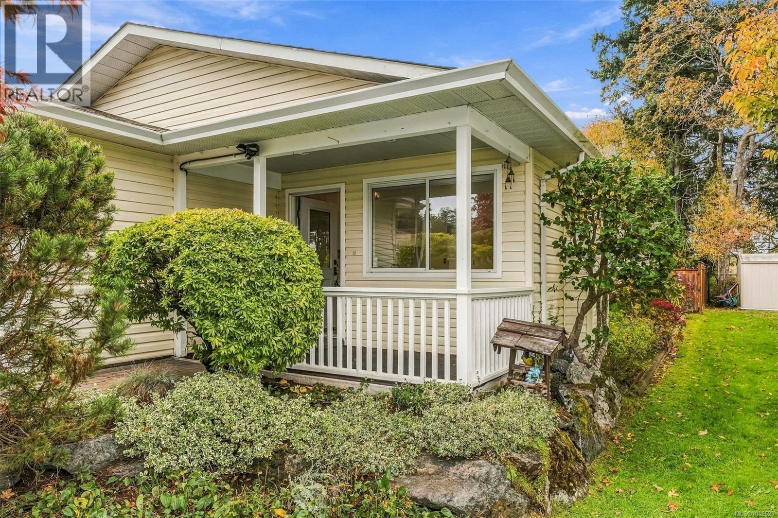 3 Eagle Lane, View Royal, British Columbia V9A 7M2 - Photo 2 - 1052628