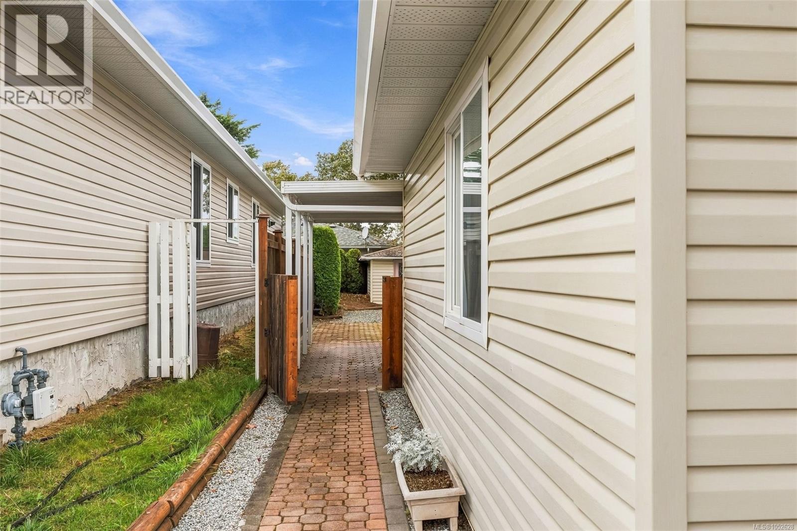 3 Eagle Lane, View Royal, British Columbia V9A 7M2 - Photo 45 - 1052628