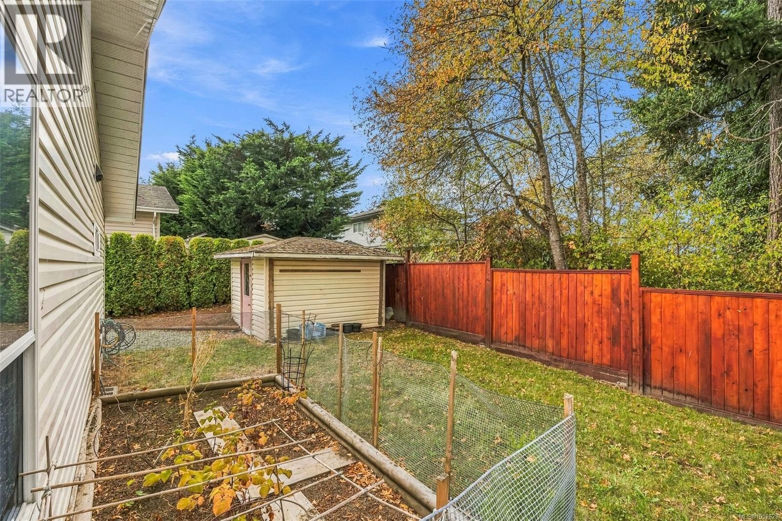 3 Eagle Lane, View Royal, British Columbia V9A 7M2 - Photo 54 - 1052628
