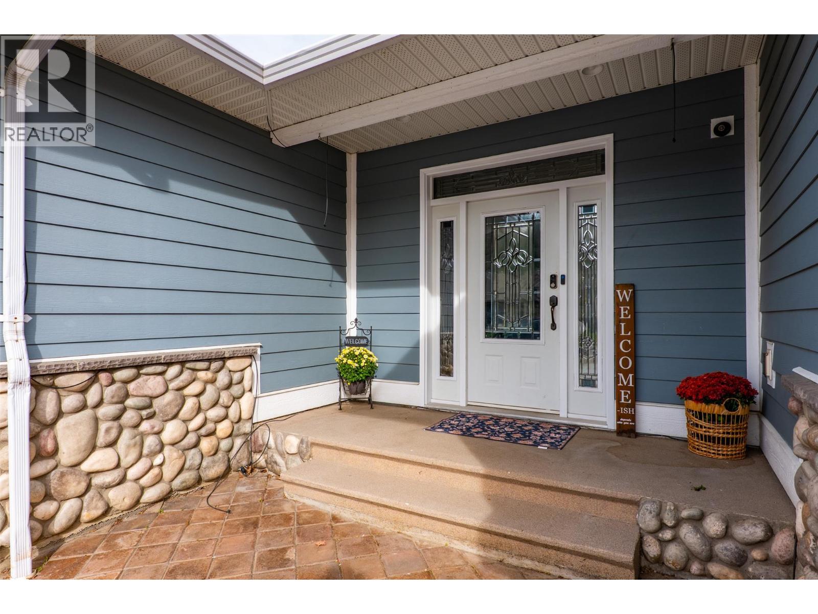 7328 Rambler Place, Kamloops, British Columbia  V2C 6Z1 - Photo 4 - 10403515