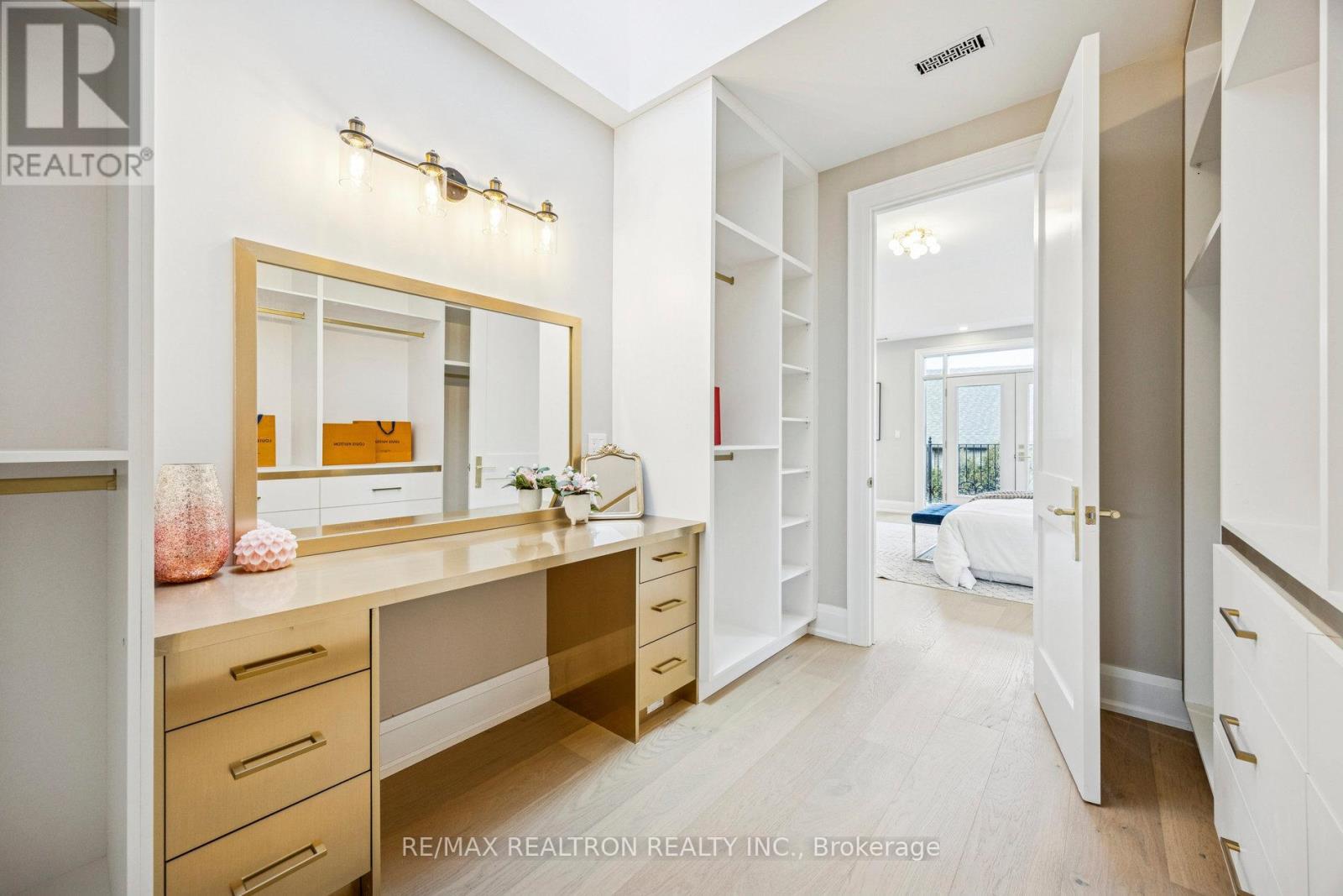 1 Lynnhaven Road, Toronto, Ontario  M6A 2K7 - Photo 36 - C13485348