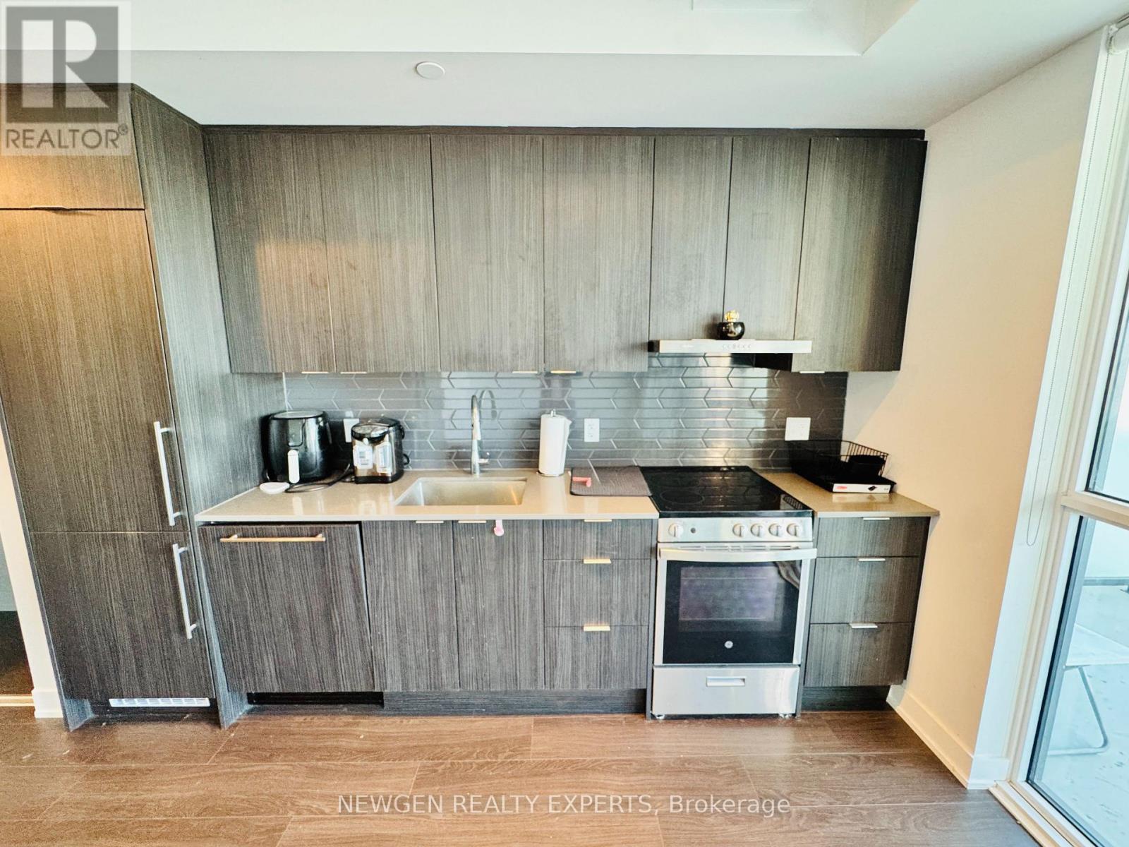 3504 - 430 Square One Drive, Mississauga, Ontario  L5B 0L6 - Photo 14 - W13885508