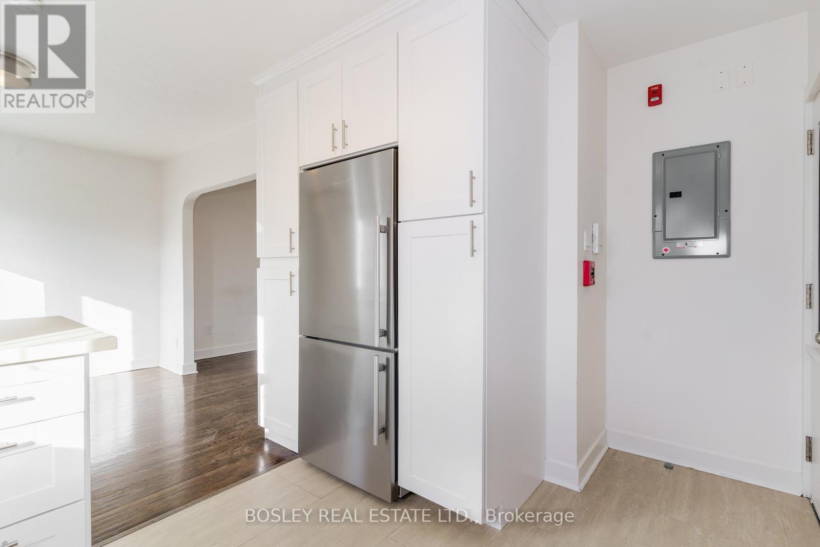 5 - 308 S Kingsway Road, Toronto, Ontario  M6S 3T9 - Photo 7 - W14095286