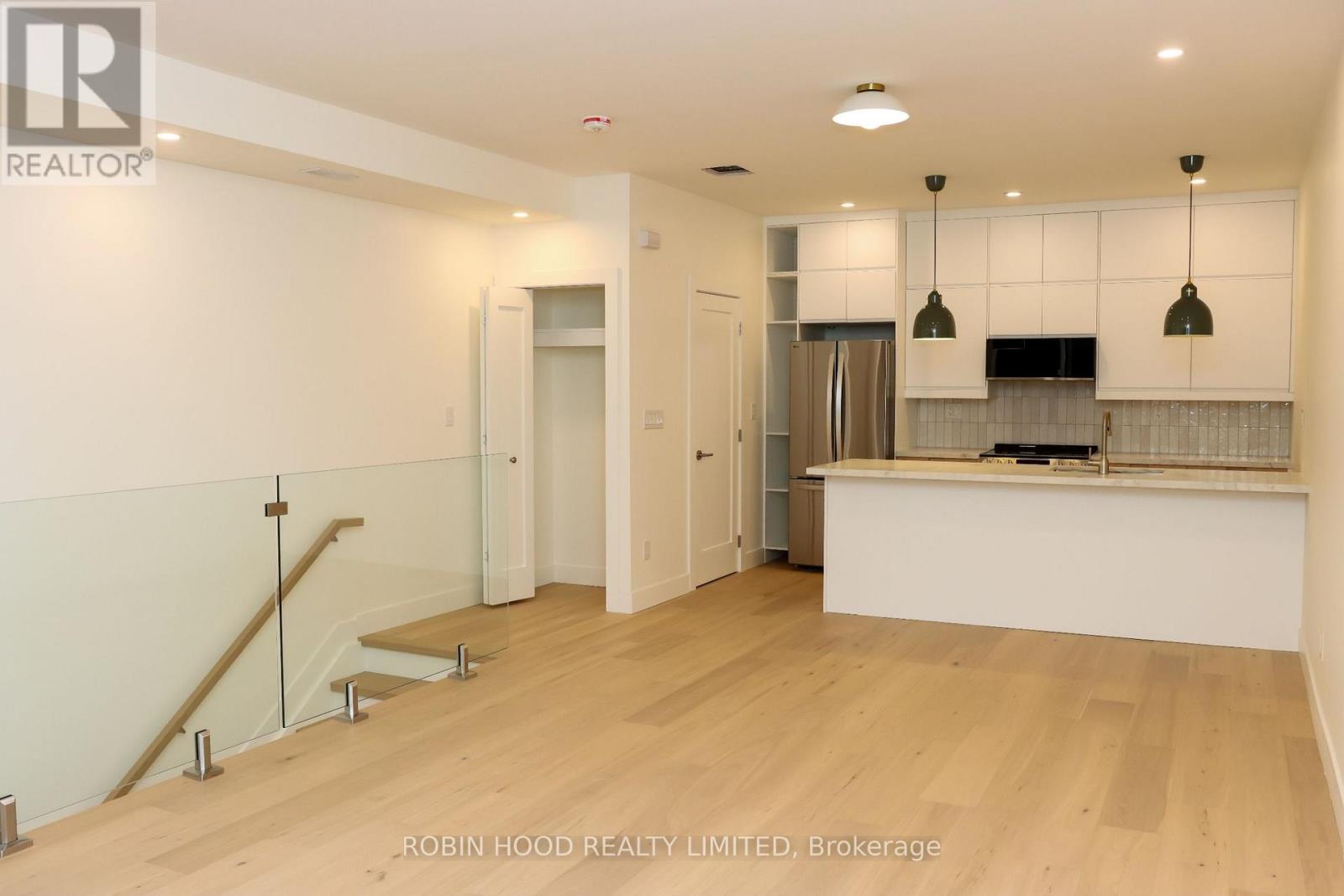 2 - 247 Pacific Avenue, Toronto (High Park North), Ontario  M6P 2P7 - Photo 10 - W14097720