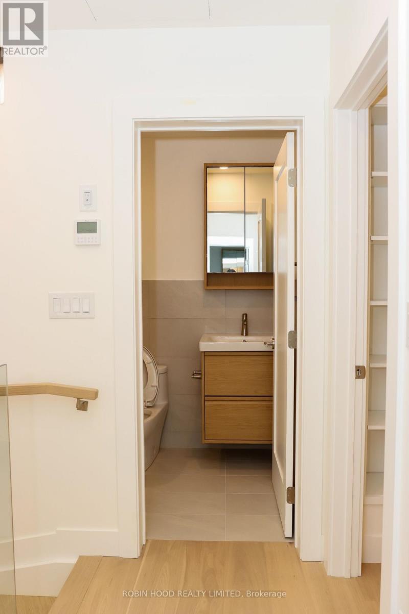 2 - 247 Pacific Avenue, Toronto (High Park North), Ontario  M6P 2P7 - Photo 16 - W14097720