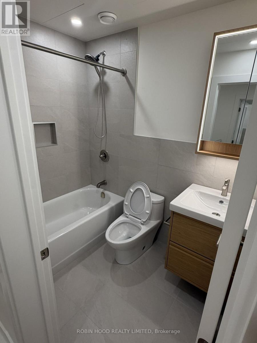 2 - 247 Pacific Avenue, Toronto (High Park North), Ontario  M6P 2P7 - Photo 18 - W14097720
