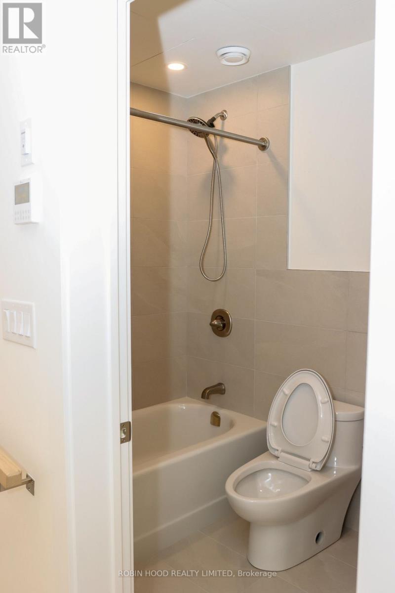 2 - 247 Pacific Avenue, Toronto (High Park North), Ontario  M6P 2P7 - Photo 19 - W14097720