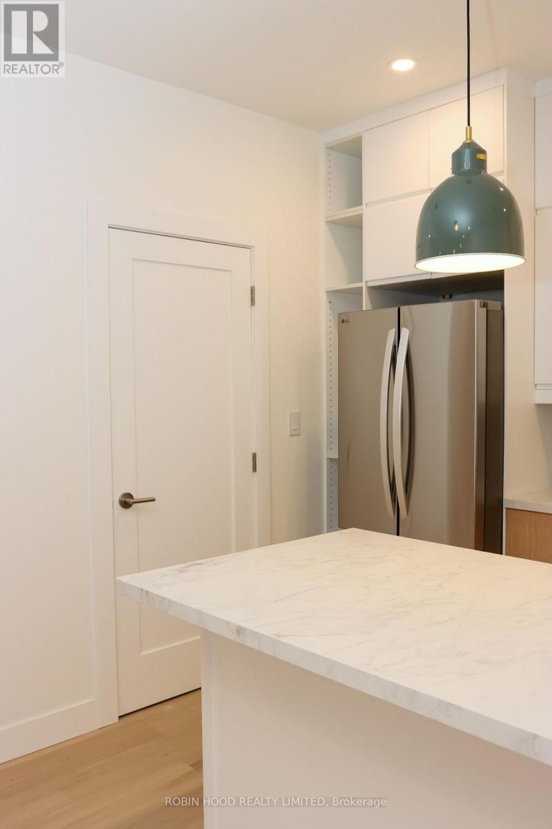 2 - 247 Pacific Avenue, Toronto (High Park North), Ontario  M6P 2P7 - Photo 7 - W14097720