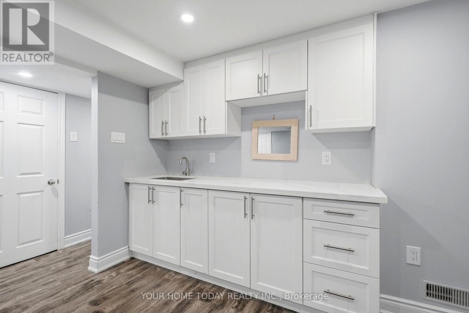 33 Preston Street, Halton Hills, Ontario  L7G 5V5 - Photo 30 - W14097746