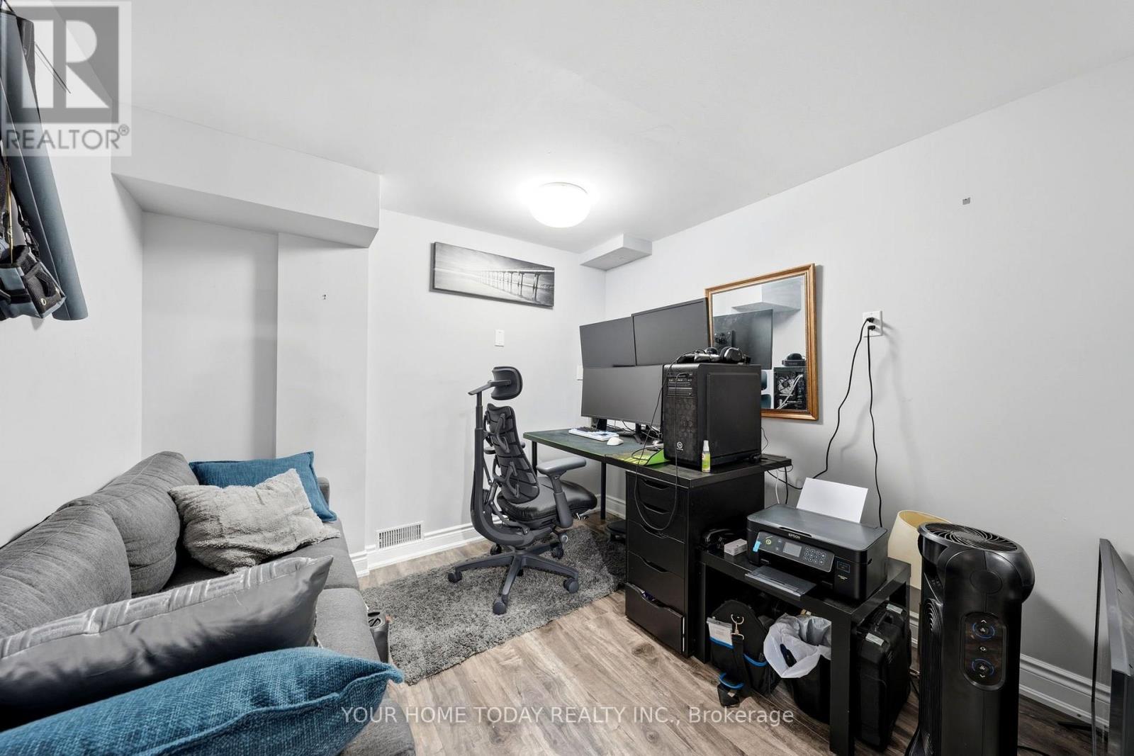 33 Preston Street, Halton Hills, Ontario  L7G 5V5 - Photo 33 - W14097746