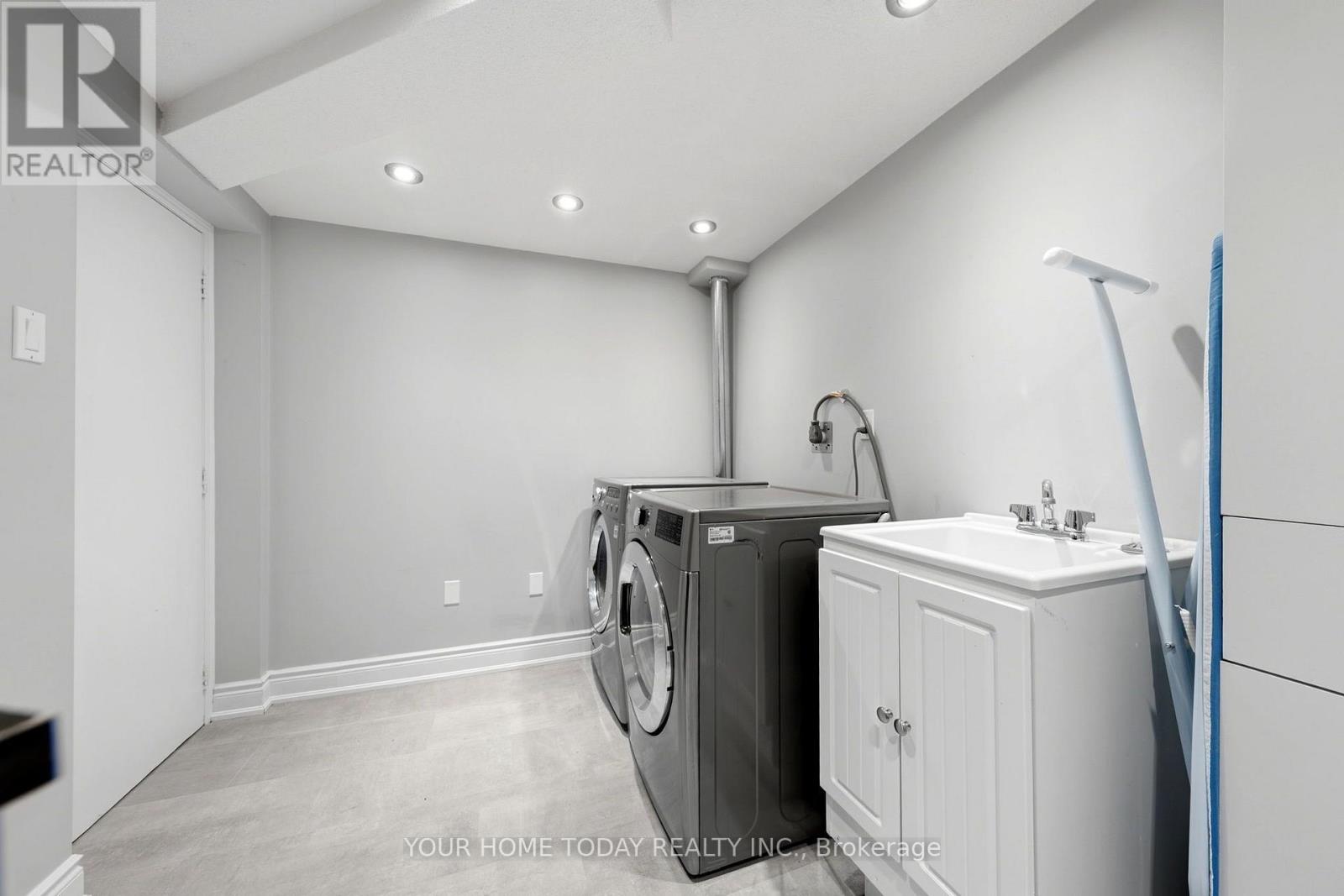 33 Preston Street, Halton Hills, Ontario  L7G 5V5 - Photo 34 - W14097746