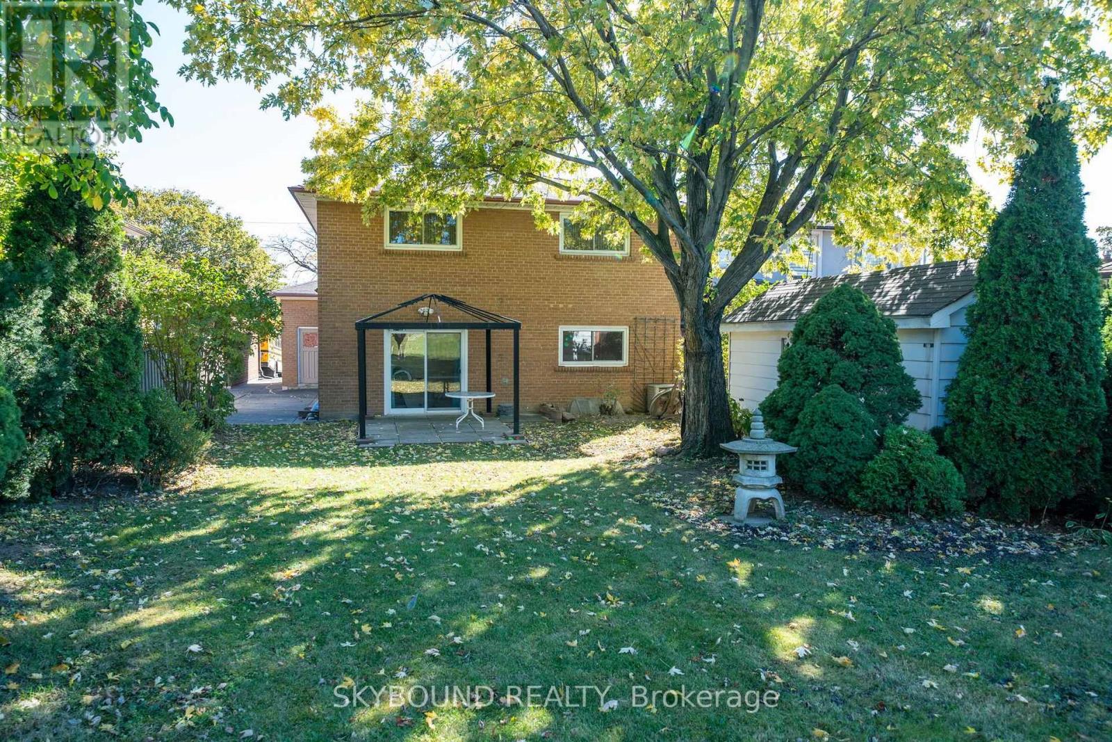 64a Saint Georges Boulevard, Toronto, Ontario  M9R 1X4 - Photo 6 - W14097796