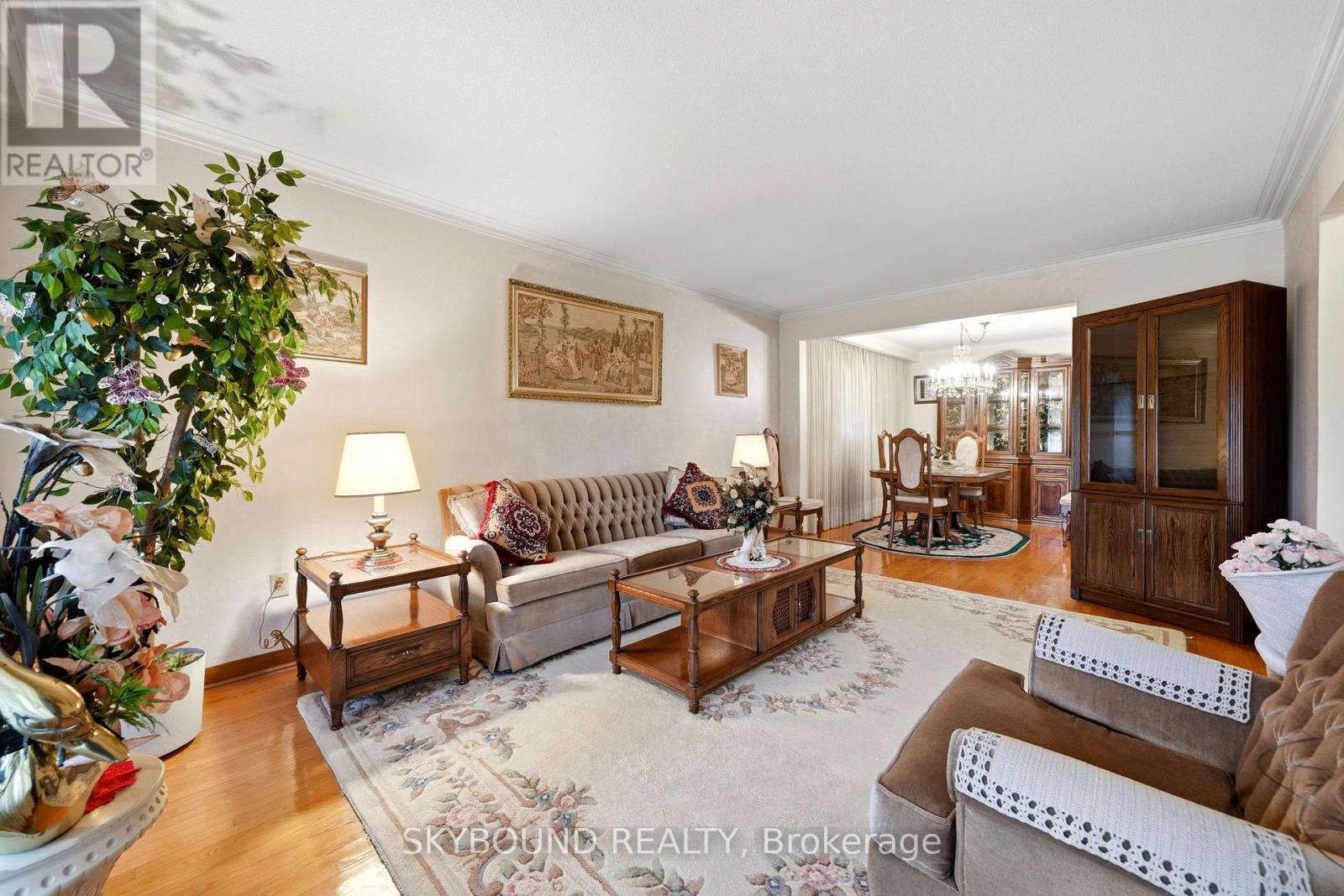 64a Saint Georges Boulevard, Toronto, Ontario  M9R 1X4 - Photo 9 - W14097796
