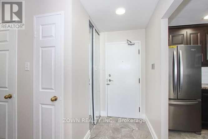 1706 - 330 Rathburn Road W, Mississauga (City Centre), Ontario  L5B 3Y2 - Photo 5 - W14097814