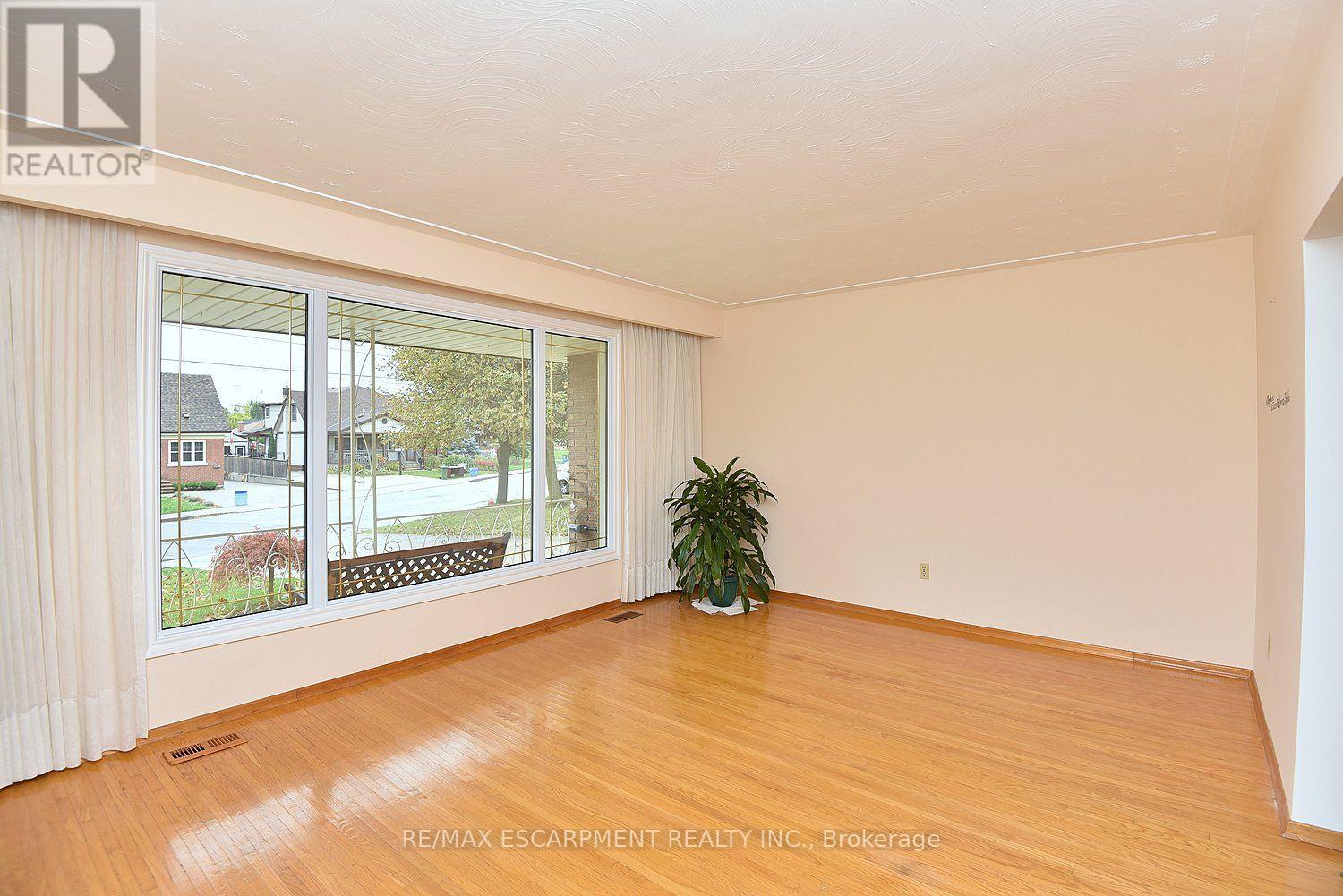 176 Kimberly Drive, Hamilton (Rosedale), Ontario  L8K 4L1 - Photo 8 - X14097712