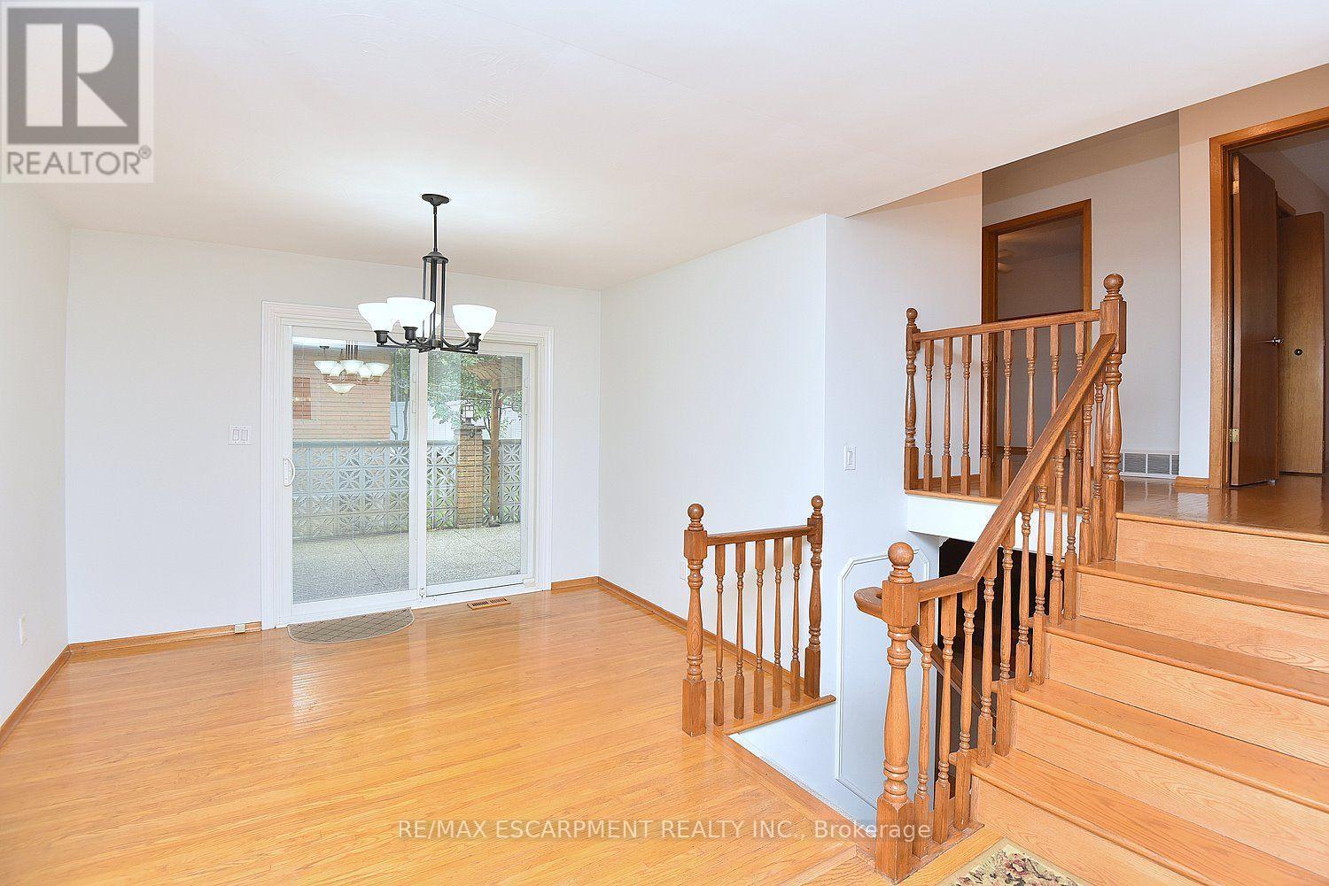 176 Kimberly Drive, Hamilton (Rosedale), Ontario  L8K 4L1 - Photo 9 - X14097712
