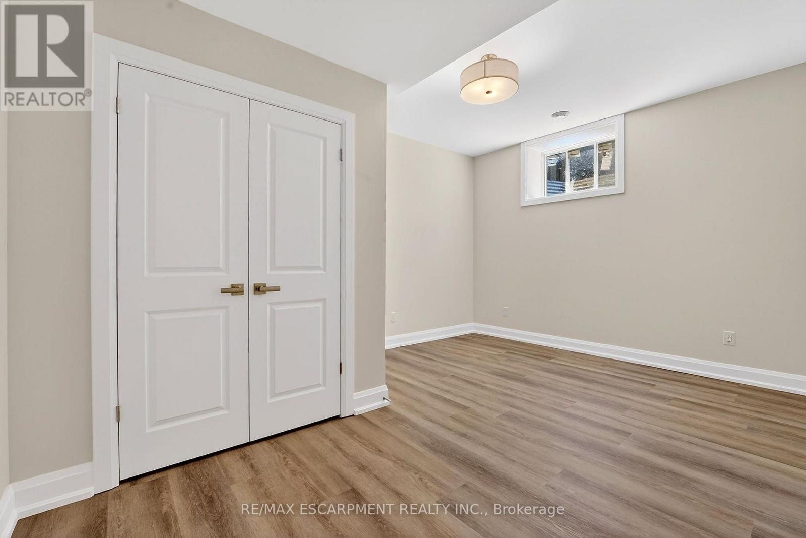 6192 Curlin Crescent, Niagara Falls (Forestview), Ontario  L2H 3W8 - Photo 41 - X14097798