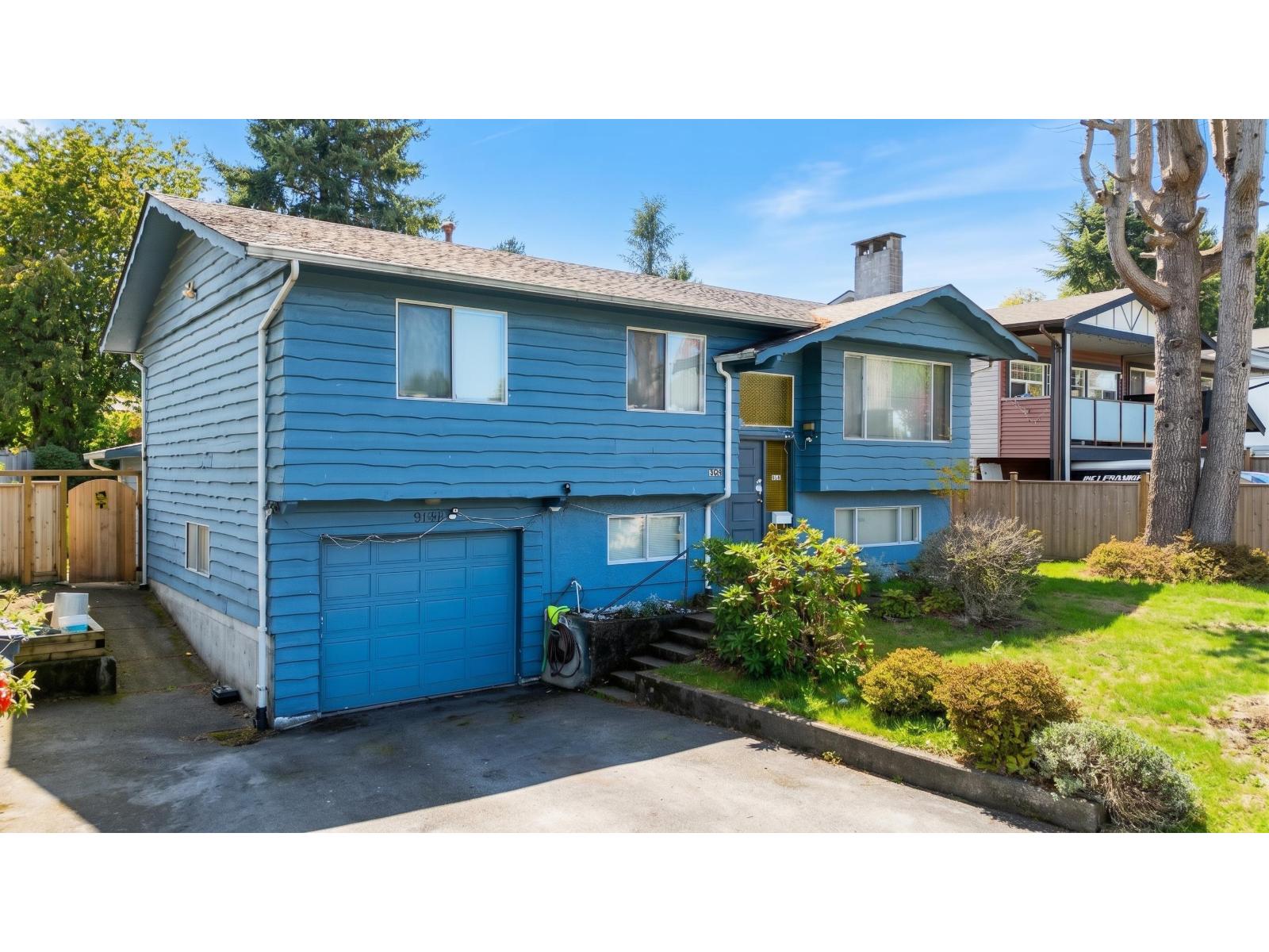 9141 Prince Charles Boulevard, Surrey, British Columbia  V3V 1S1 - Photo 1 - R3176187
