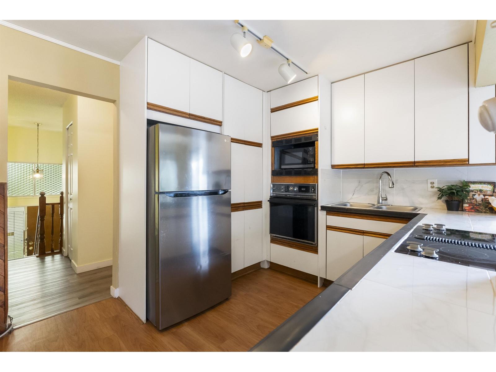 9141 Prince Charles Boulevard, Surrey, British Columbia  V3V 1S1 - Photo 8 - R3176187