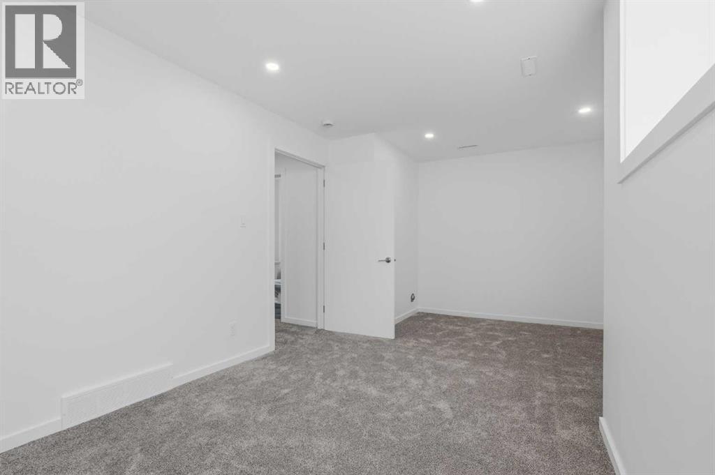 2, 466 Highlands Boulevard W, Lethbridge, Alberta  T1J 5K5 - Photo 30 - A2351243