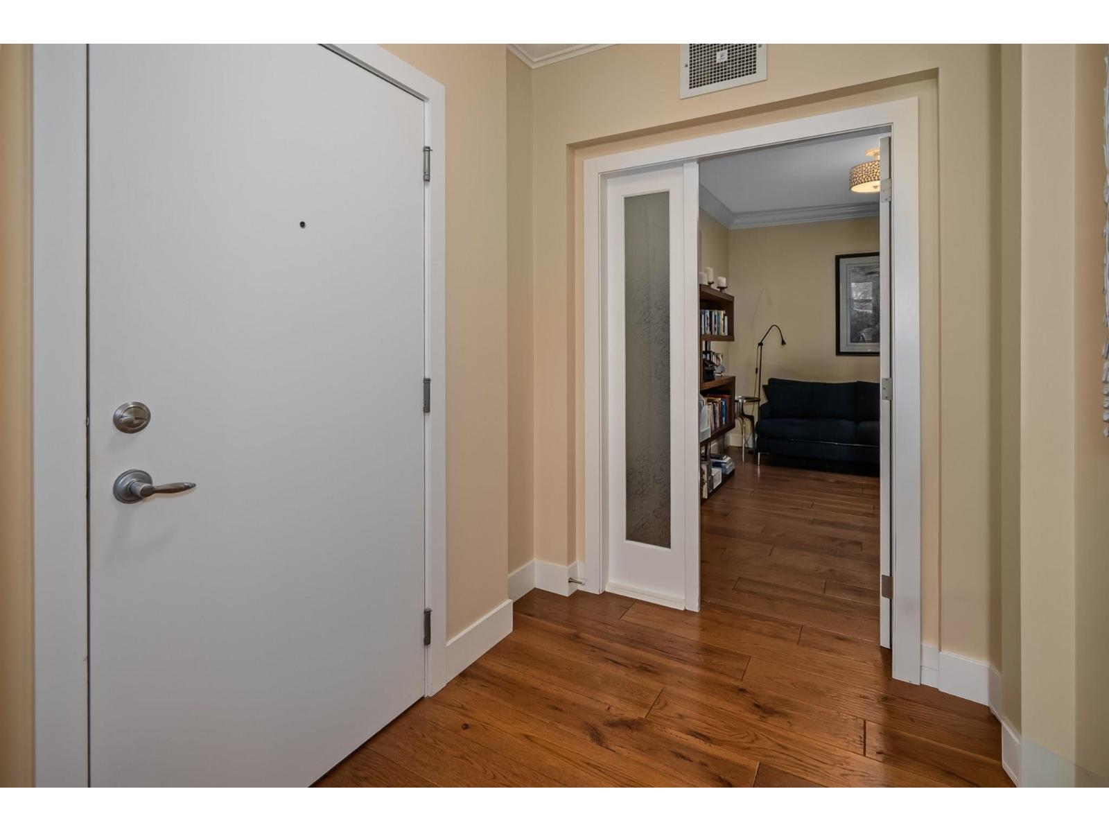 101 16455 64 Avenue, Surrey, British Columbia  V2S 6V7 - Photo 3 - R3176597