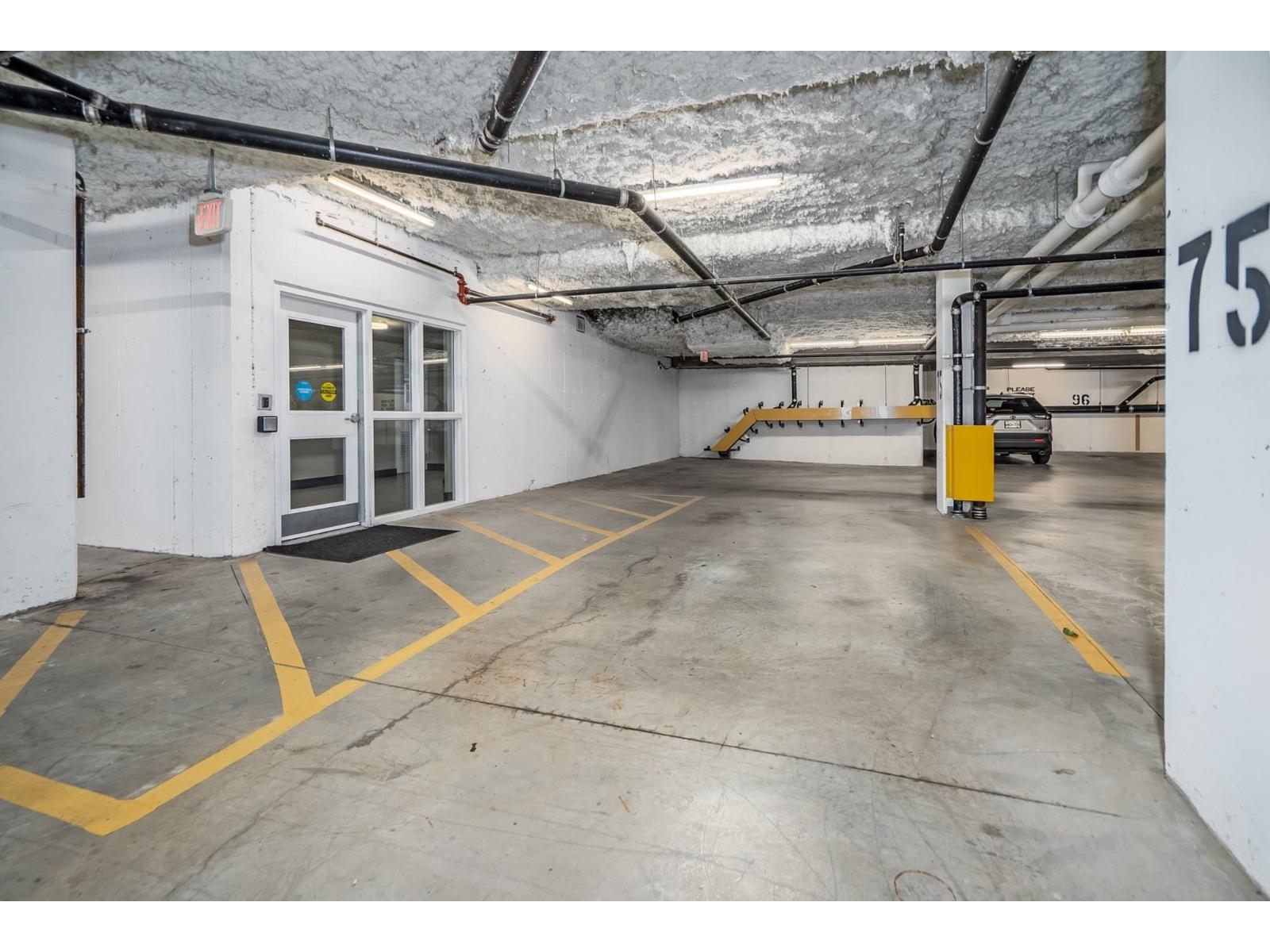 101 16455 64 Avenue, Surrey, British Columbia  V2S 6V7 - Photo 33 - R3176597