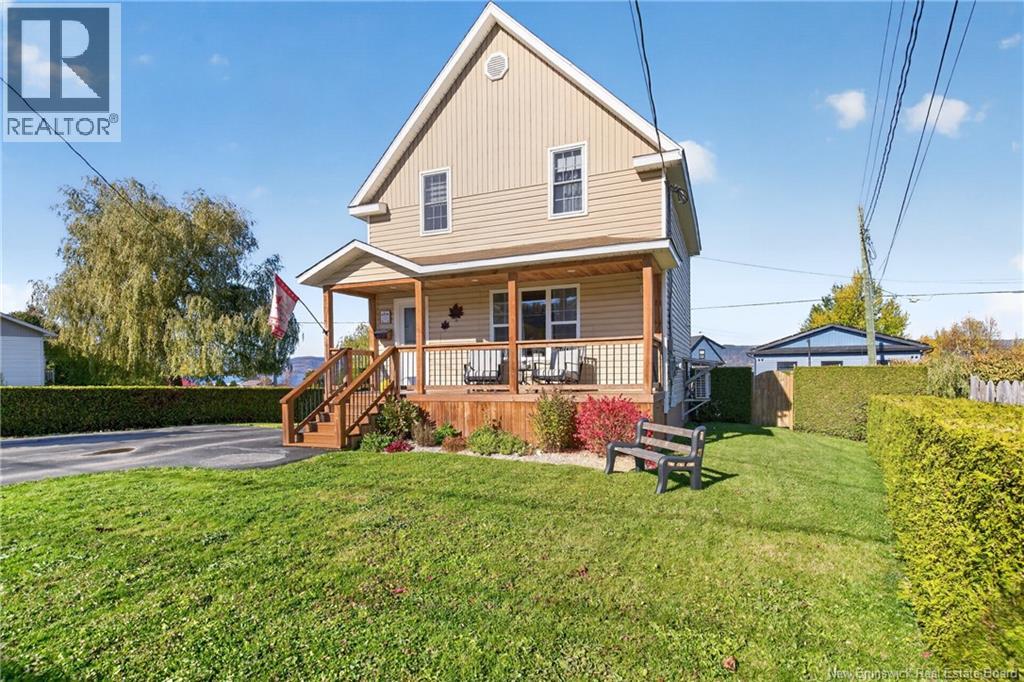 451 Vanier Street, Campbellton, New Brunswick  E3N 1V2 - Photo 1 - NB149887