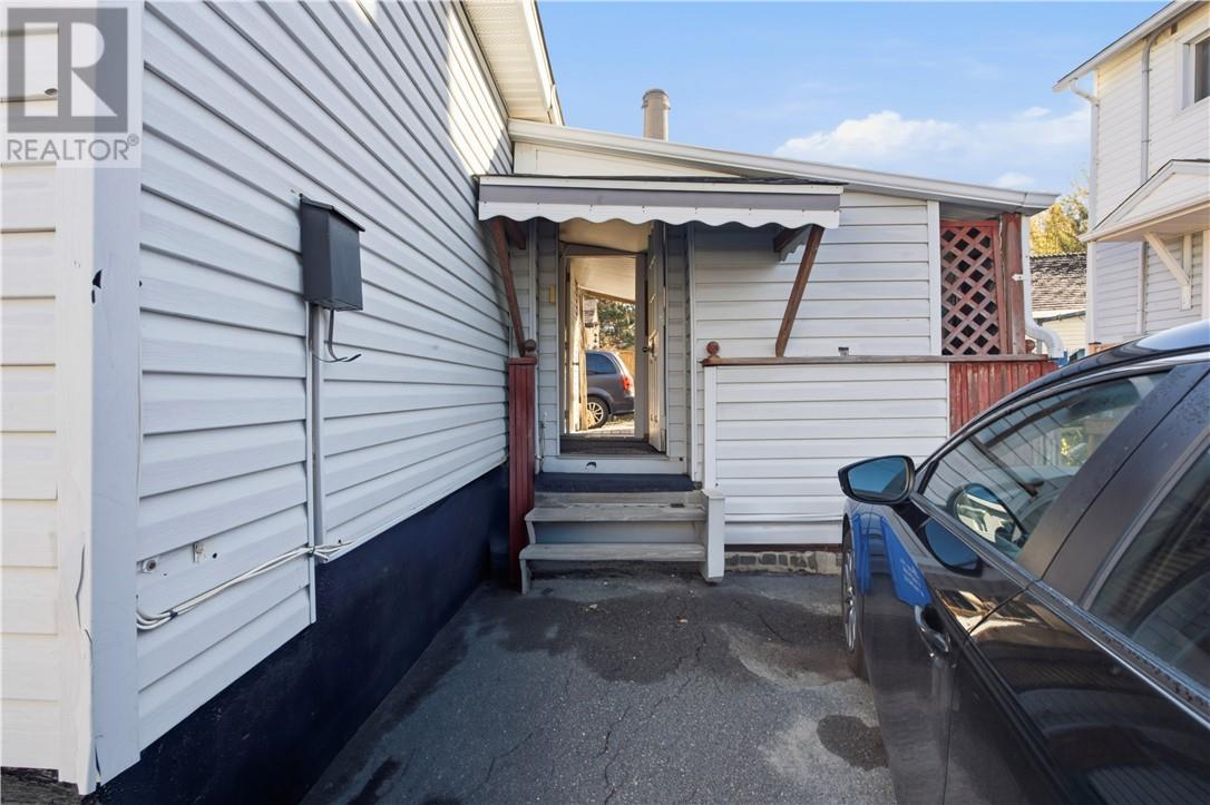 37 Diorite Street, Sudbury, Ontario  P0M 1N0 - Photo 3 - 2130996