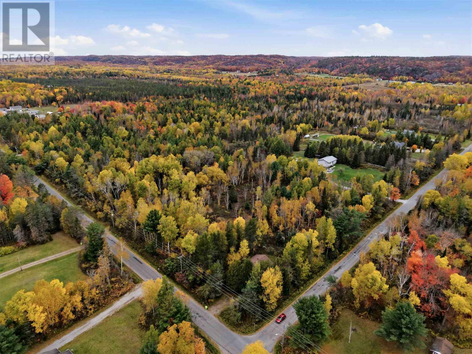 2594 Base Lin, Sault Ste. Marie, Ontario  P6A 5K6 - Photo 36 - SM262932