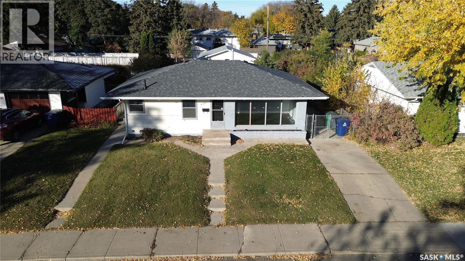 607 Q Avenue N, Saskatoon, Saskatchewan  S7L 2Y2 - Photo 1 - SK051504
