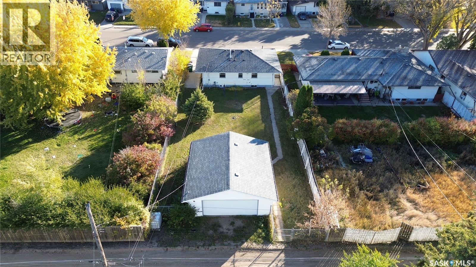 607 Q Avenue N, Saskatoon, Saskatchewan  S7L 2Y2 - Photo 2 - SK051504