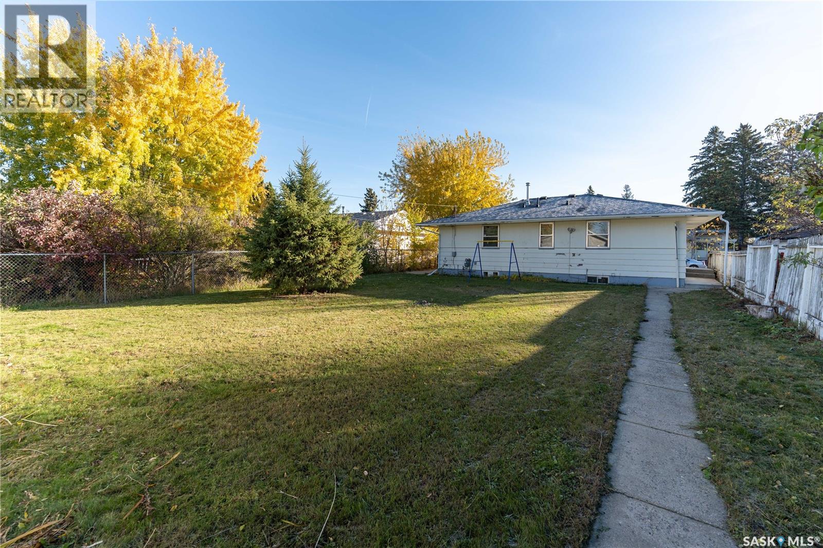 607 Q Avenue N, Saskatoon, Saskatchewan  S7L 2Y2 - Photo 40 - SK051504