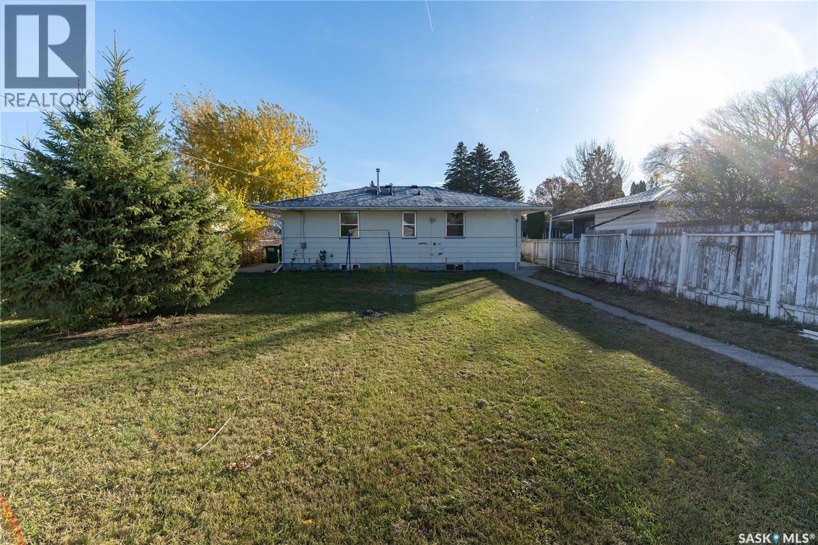 607 Q Avenue N, Saskatoon, Saskatchewan  S7L 2Y2 - Photo 41 - SK051504