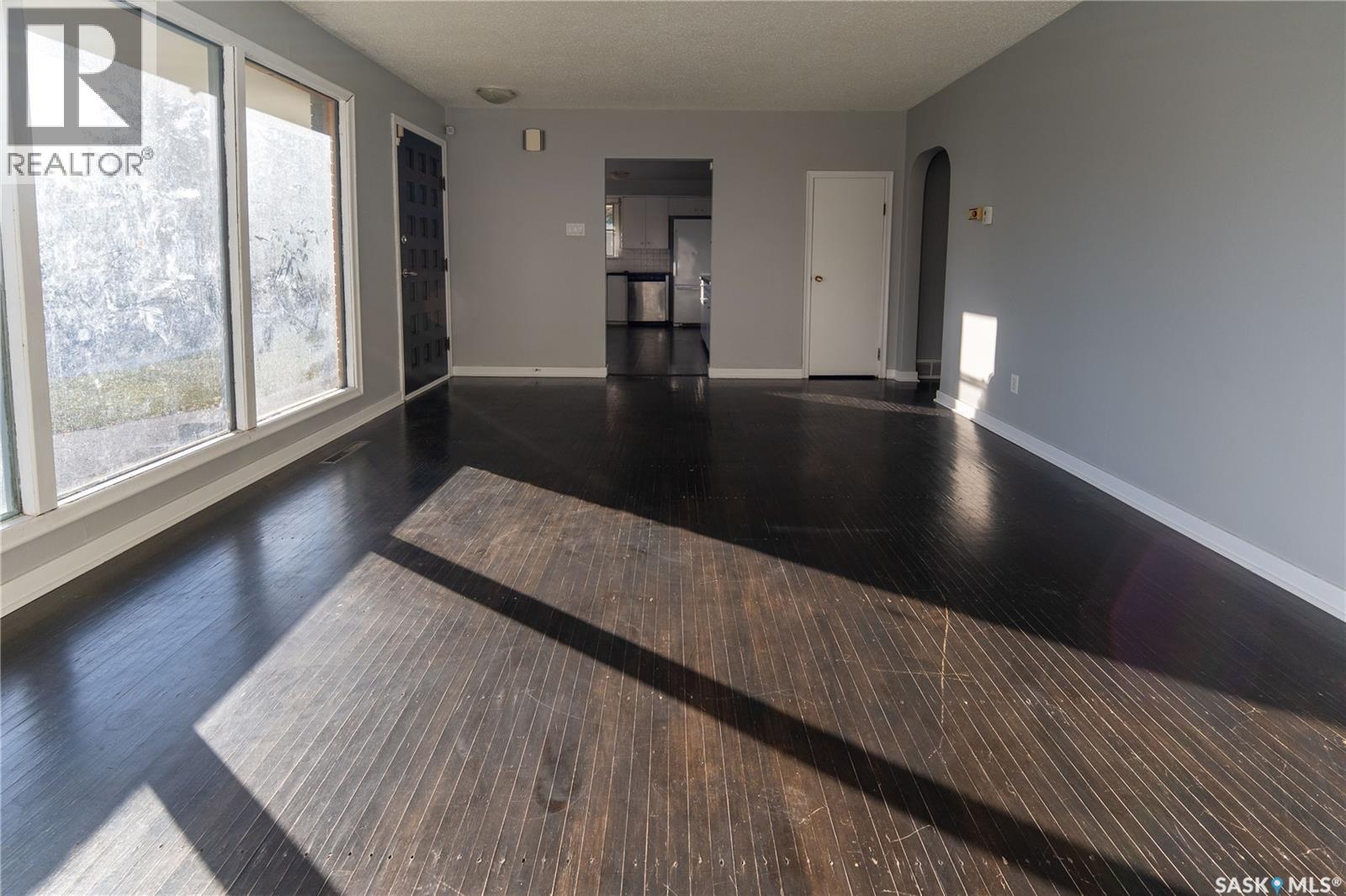 607 Q Avenue N, Saskatoon, Saskatchewan  S7L 2Y2 - Photo 8 - SK051504