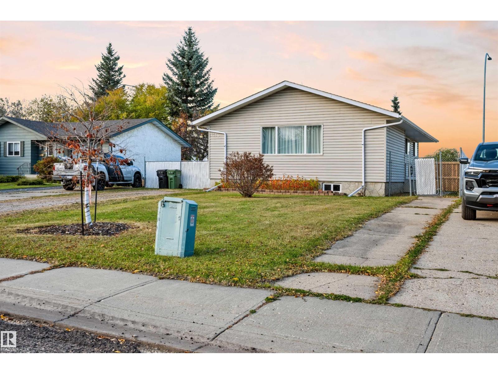 4504 43b Av, Leduc, Alberta  T9E 4R1 - Photo 1 - E4513591