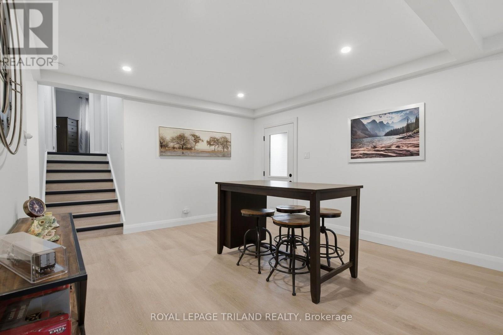 Upper - 27 Aldborough Avenue, St. Thomas, Ontario  N5R 4S8 - Photo 11 - X14097910