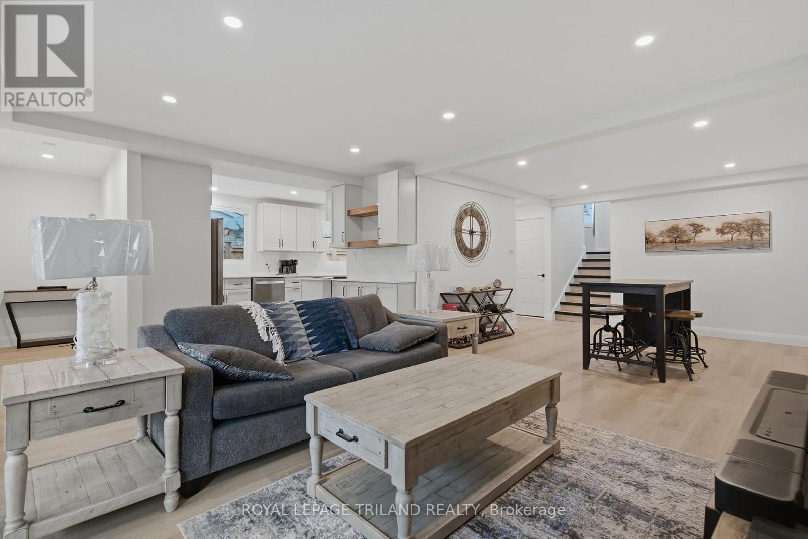 Upper - 27 Aldborough Avenue, St. Thomas, Ontario  N5R 4S8 - Photo 13 - X14097910