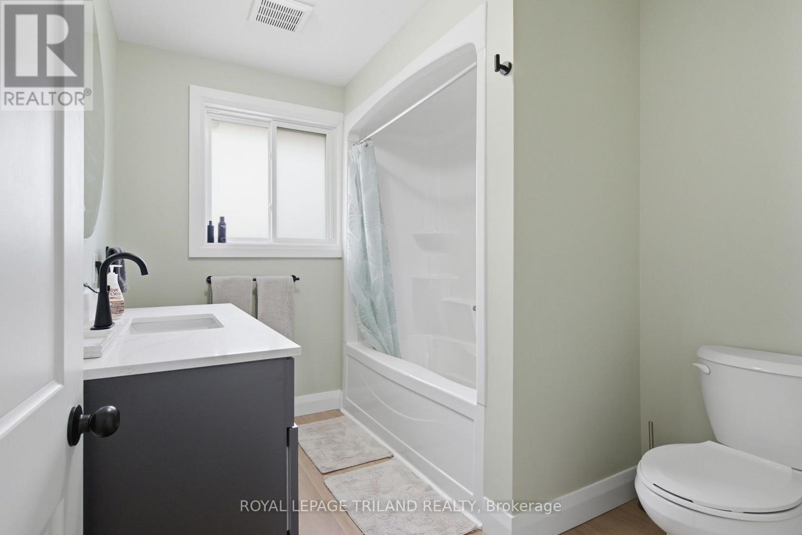 Upper - 27 Aldborough Avenue, St. Thomas, Ontario  N5R 4S8 - Photo 21 - X14097910