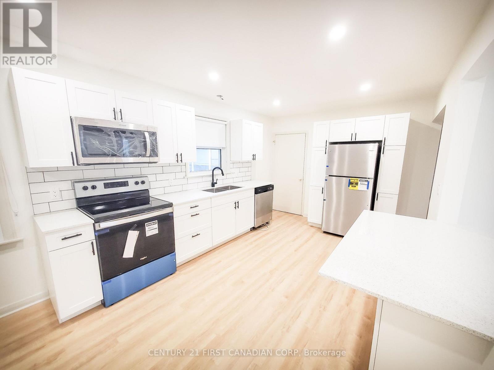 Upper - 29 Ford Crescent, London North, Ontario  N6G 1H8 - Photo 3 - X14097952