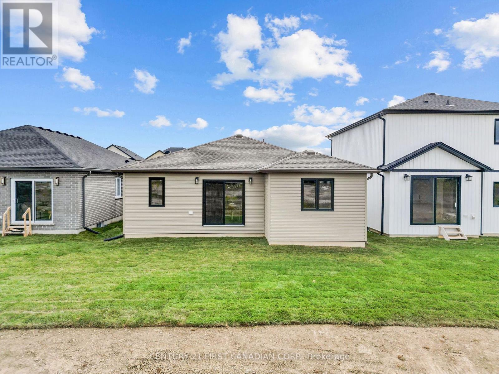 29 Sheldabren Street, North Middlesex, Ontario  N0M 1A0 - Photo 26 - X14098018
