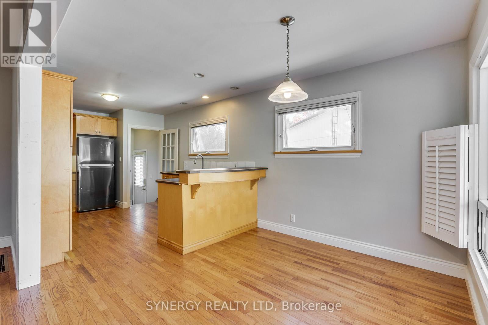 208 King Street, Southwest Middlesex, Ontario  N0L 1M0 - Photo 18 - X14098118