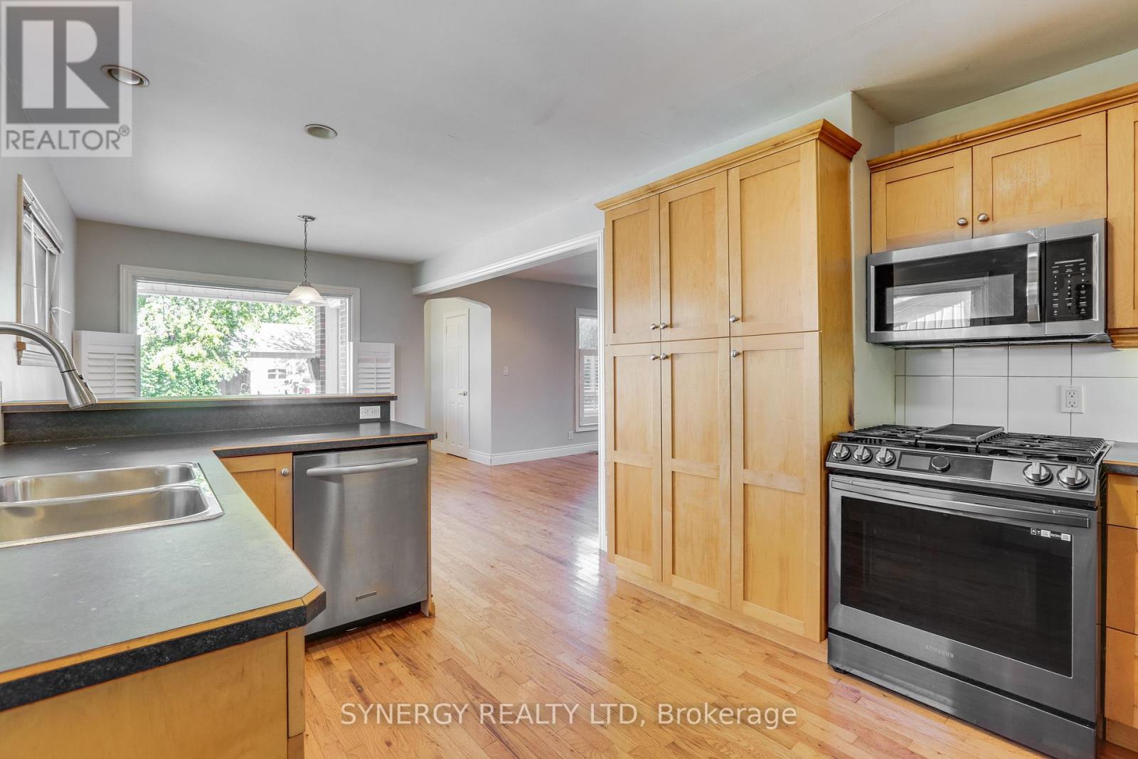 208 King Street, Southwest Middlesex, Ontario  N0L 1M0 - Photo 19 - X14098118